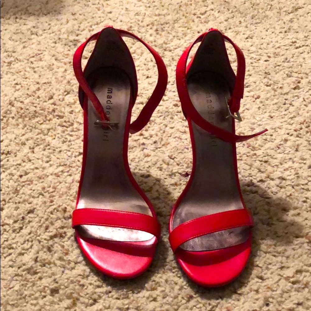 Madden Girl pumps